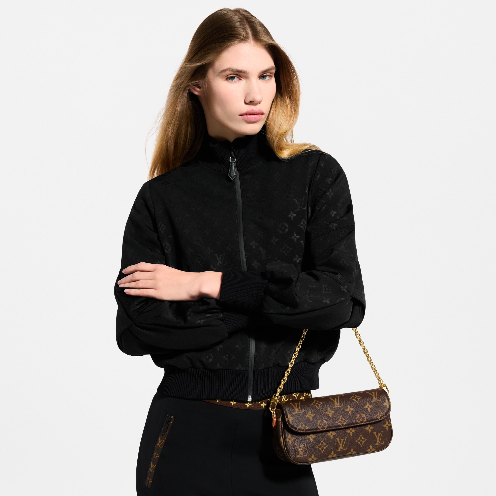 Wallet On Chain Ivy Monogram - Women - Handbags | LOUIS VUITTON ®
